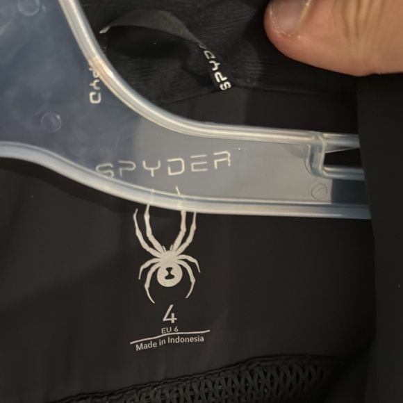 Women’s Size 4 Spyder Black Ski & Snowboard Jacket - Picture 2 of 4